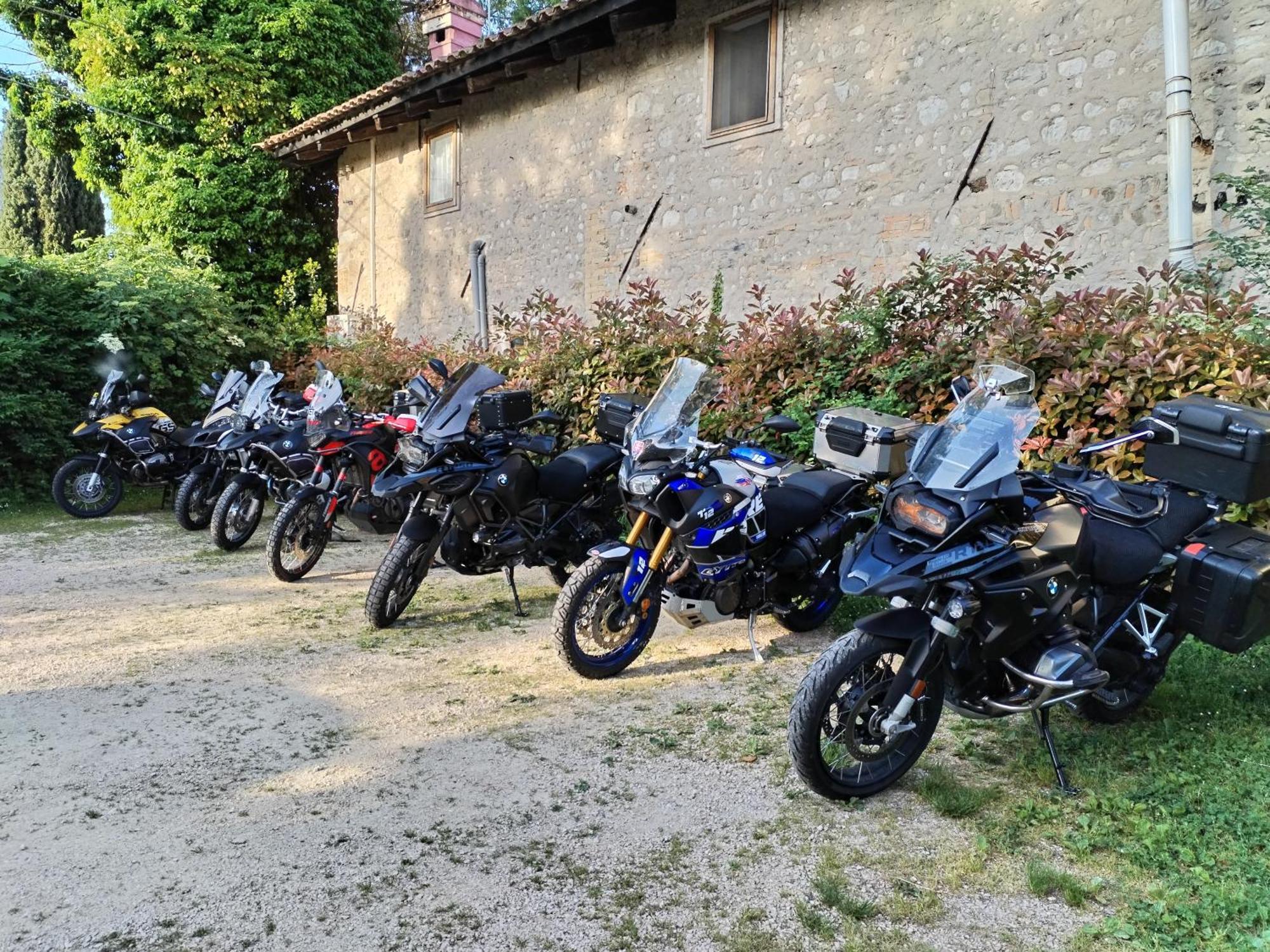 Stasion Di Pueste Nogaredo Εξωτερικό φωτογραφία